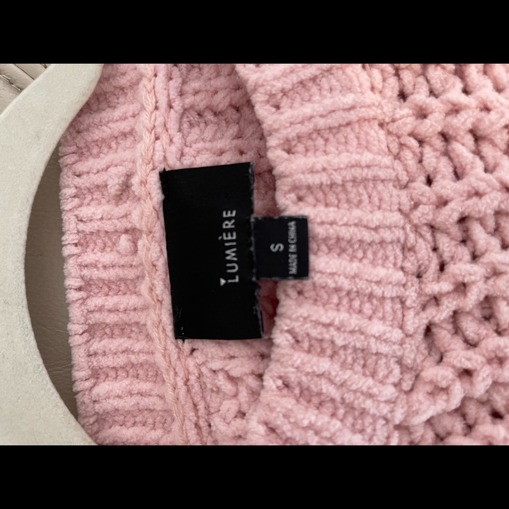 Pink Sweater - Picture 5 of 5